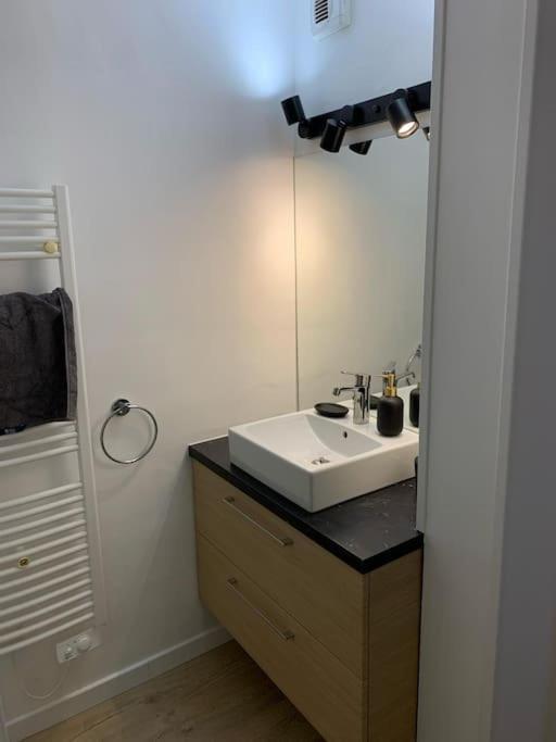 "La Cle Doree" Appartement Balcon Ensoleille Vue Montagne Wifi كوتيريه المظهر الخارجي الصورة