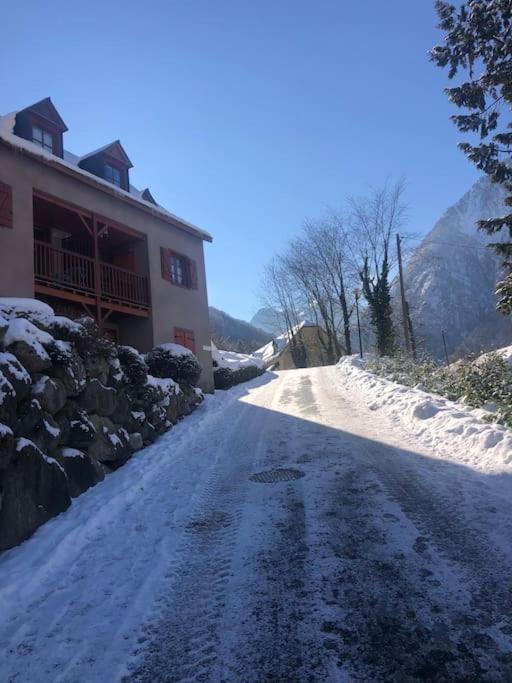 "La Cle Doree" Appartement Balcon Ensoleille Vue Montagne Wifi كوتيريه المظهر الخارجي الصورة